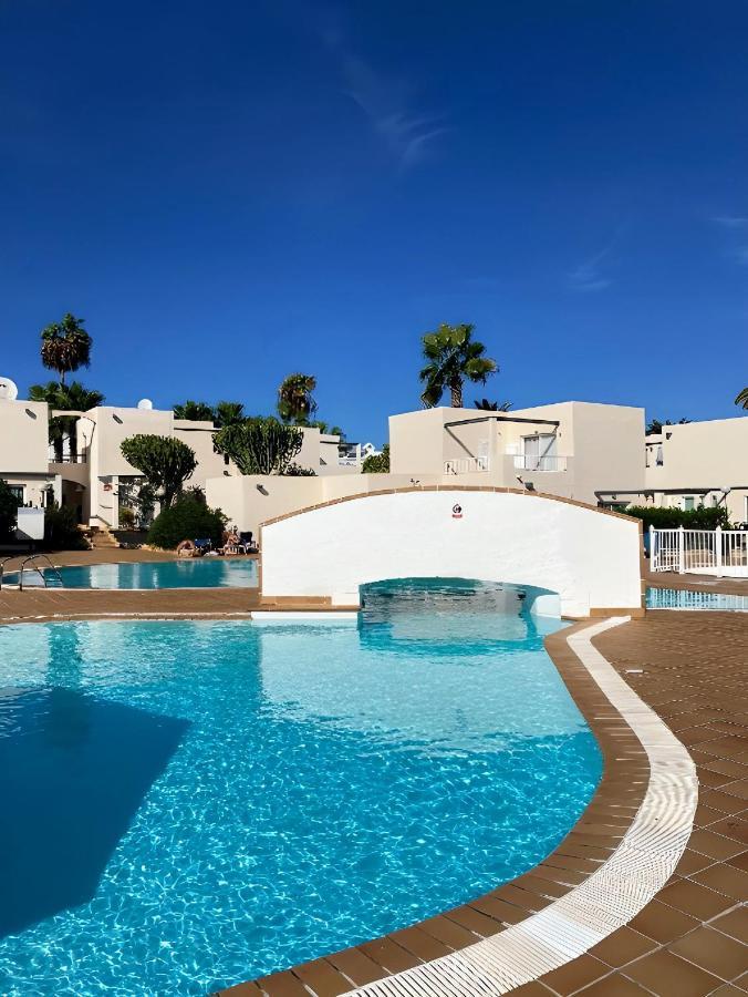 Red Hibiscus Corralejo Irent Fuerteventura Apartment Exterior foto