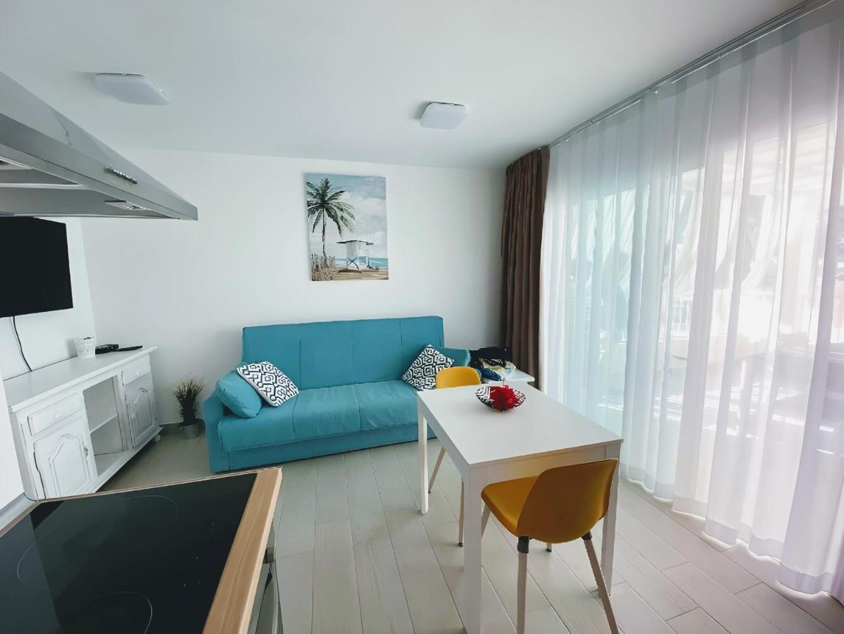Red Hibiscus Corralejo Irent Fuerteventura Apartment Exterior foto