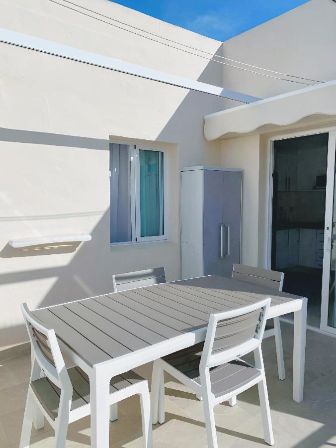 Red Hibiscus Corralejo Irent Fuerteventura Apartment Exterior foto