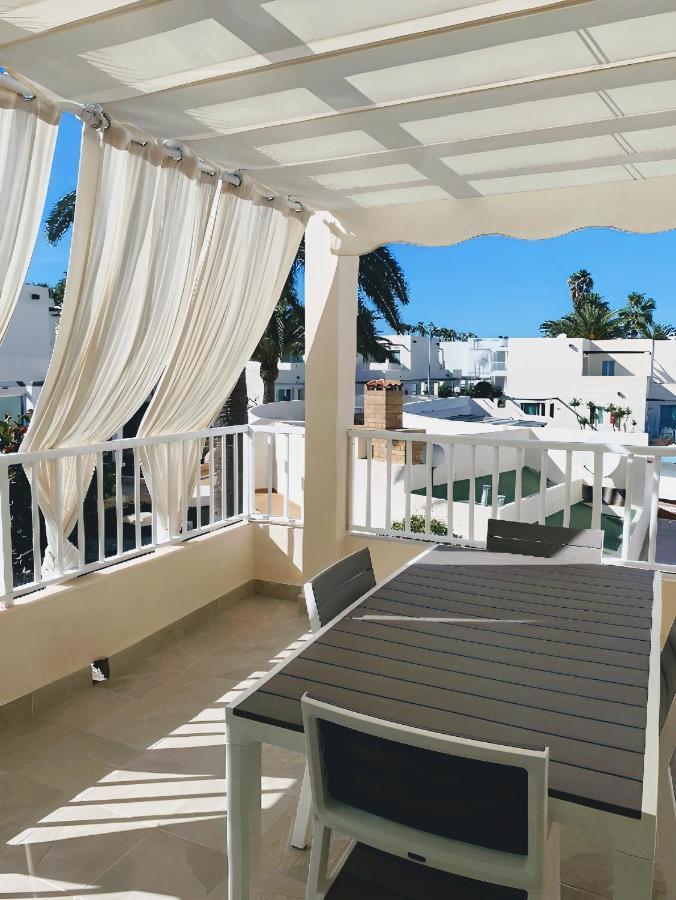 Red Hibiscus Corralejo Irent Fuerteventura Apartment Exterior foto