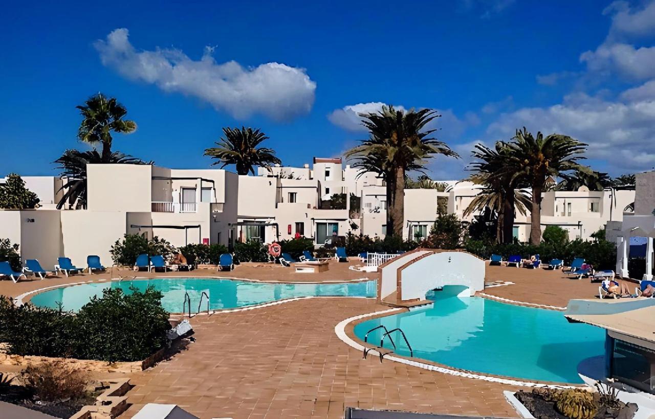 Red Hibiscus Corralejo Irent Fuerteventura Apartment Exterior foto